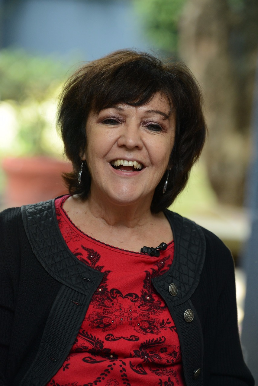 Elena Azaola Garrido
